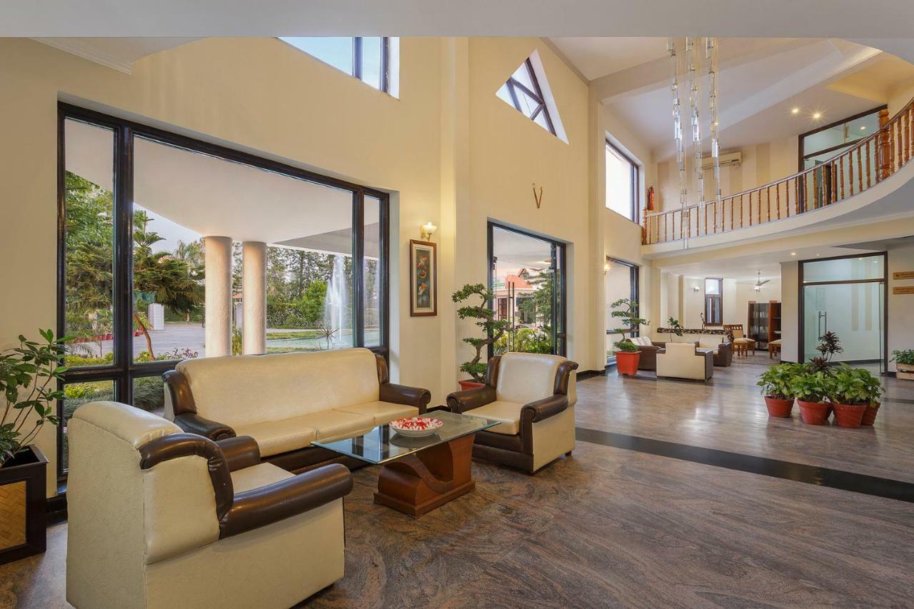 Naturoville Ayurvedic And Yoga Retreat Hotell Rishīkesh Exteriör bild